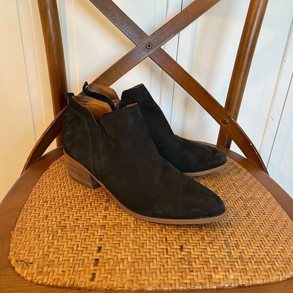 Franco sarto black suede pointed toe booties - Picture 2 of 11